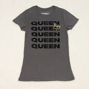 "Queen" Women's Grey Shirt Size XXS